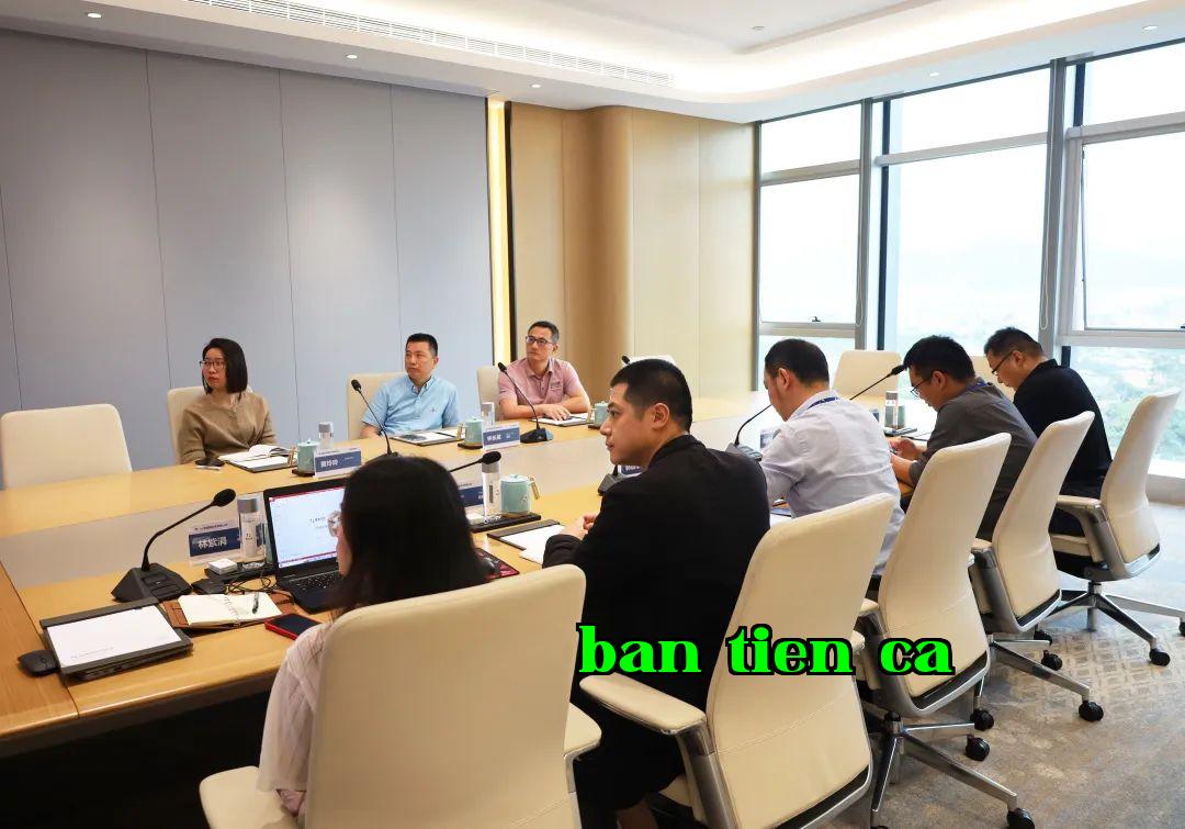 Hồ Lý 2.jpg