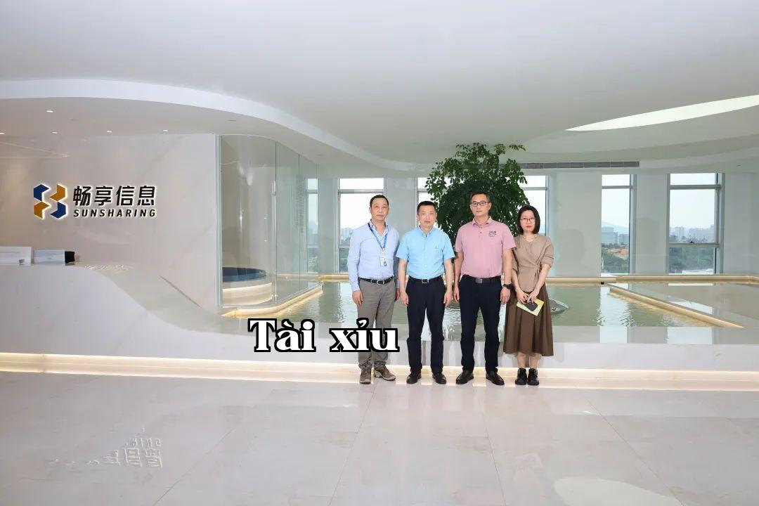 Hồ Lý 3.jpg